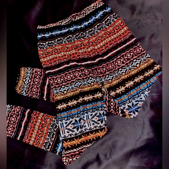 Women’s Colorful Print,  Super-Soft Leggings - Picture 2 of 2